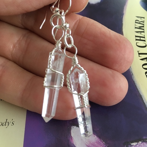 Jewelry - Quartz Crystal Earrings ✨🔮